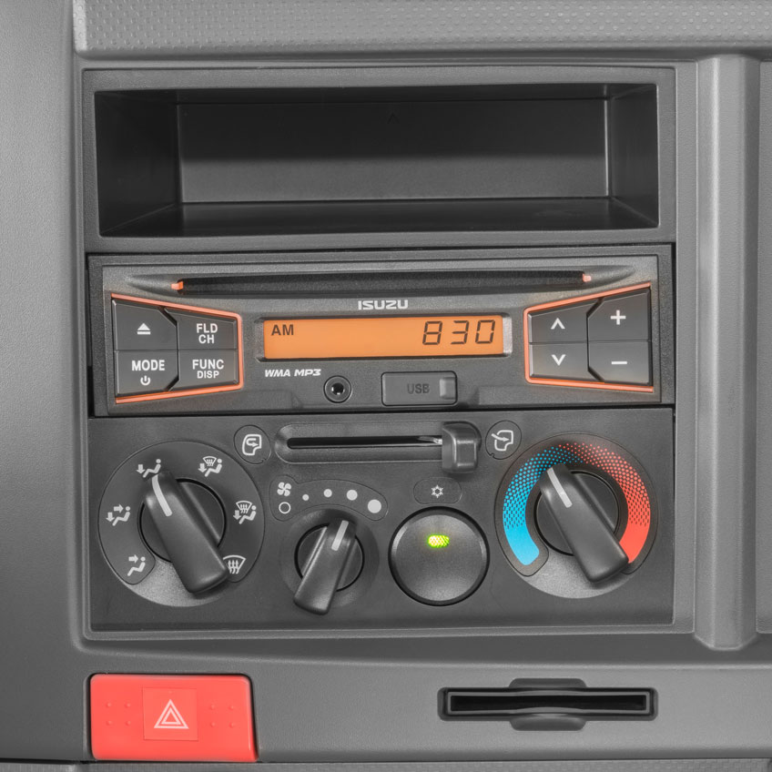 Radio AM/FM/CD con AUX, USB y Bluetooth